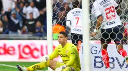 Con este penalti de Edgar Méndez, Necaxa le sacó el empate al Monterrey.