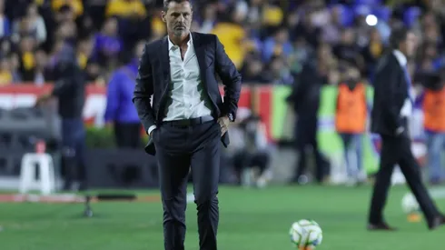 El entrenador argentino no dejó un grato recuerdo en la afición de Tigres.