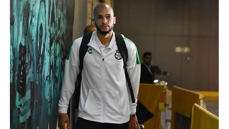 Matheus Doria en el estadio Corona para un partido del Clausura 2023.