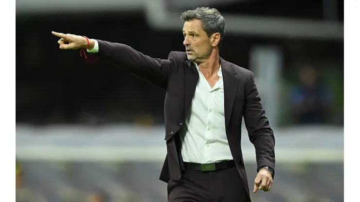 Diego Cocca estuvo en el Estadio Azteca
