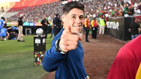Brandon Moreno, campeón de la UFC, le da su bienvenida a Miguel Herrera (Foto: imago7)