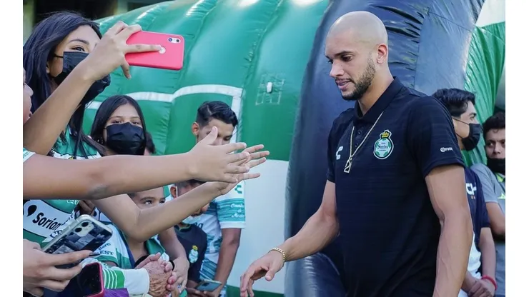 Matheus Dória alza para la mano para ser seleccionado mexicano (Foto: imago7)