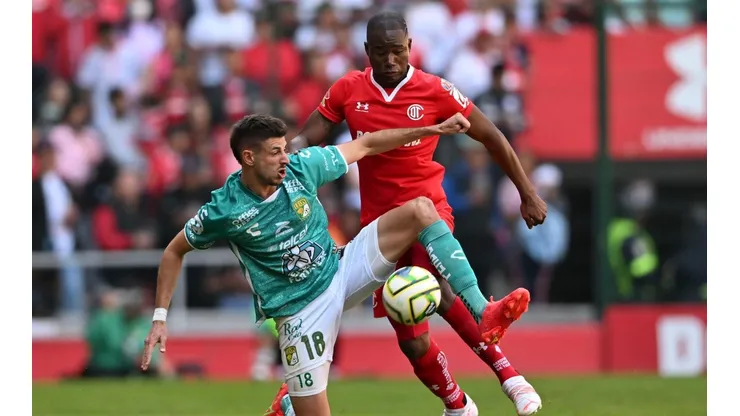 Toluca no pudo derrotar a León con 2 jugadores más
