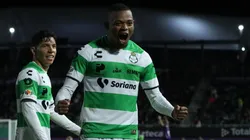 Harold Preciado celebra el gol de la victoria santista.