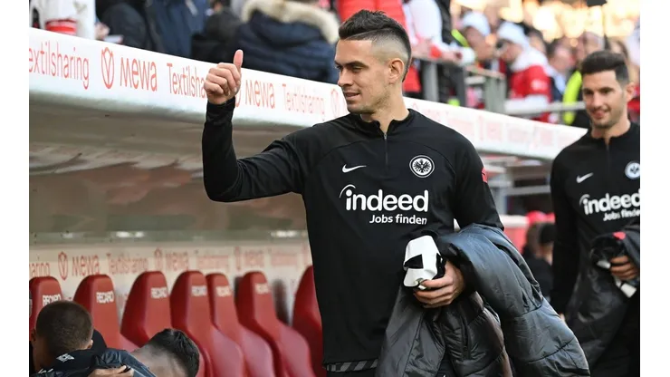 Rafael Santos Borré con el Eintracht Frankfurt, su equipo desde 2021.
