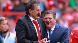 Ricardo La Volpe y Miguel Herrera en un encuentro del torneo Apertura 2019.