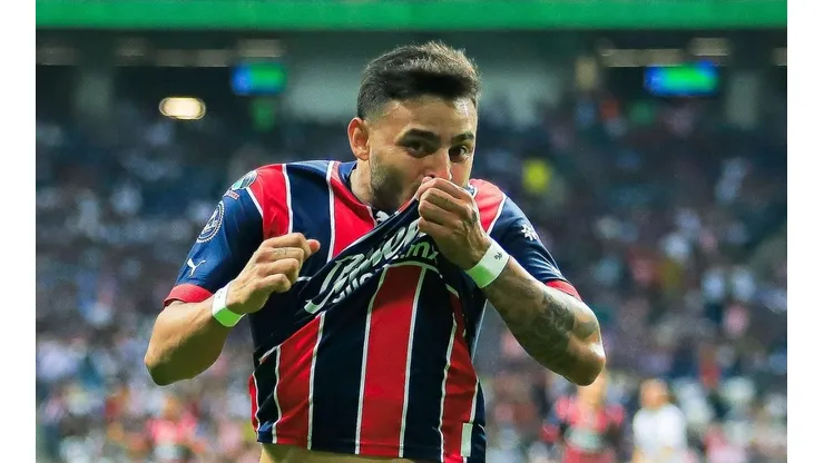 Tras su estreno con Chivas en Liga MX, Paunovic se rindió ante Alexis Vega