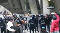 Problemas en una de las rampas del Estadio Azteca