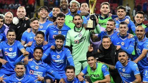 Cruz Azul presume la Copa Sky.