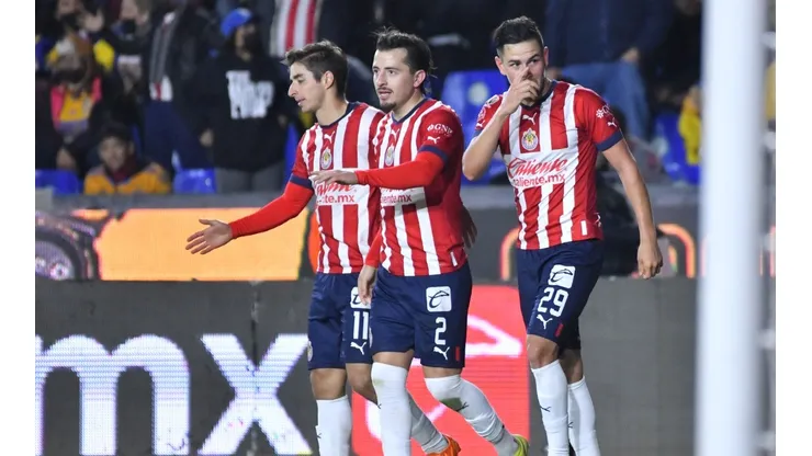 Chivas venció a Tigres en la Copa Sky