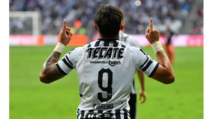 Adam Bareiro en un partido del Monterrey en el torneo Clausura 2019.