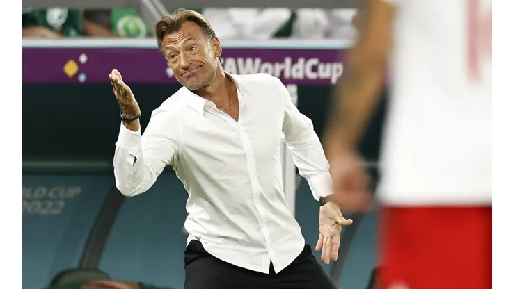 Hervé Renard se presentó en Qatar 2022 con 54 años de edad.