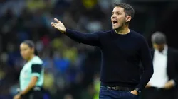 Nicolás Larcamón habló de la posibilidad de entrenar al Tri.