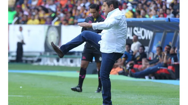 Guzmán se anima a dirigir a la Selección Mexicana.