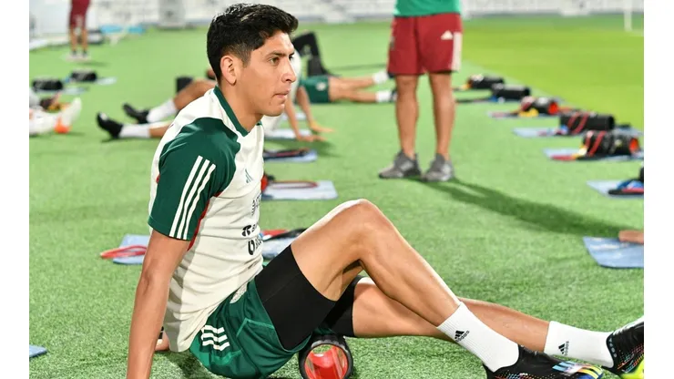 Edson Álvarez se molestó con Gerardo Martino.