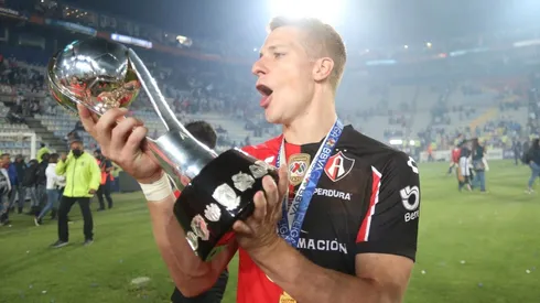 Julio Furch lanza promesa a la afición de Atlas.