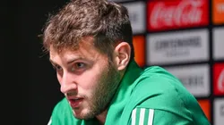 Santiago Giménez no deja sola a la Selección de México