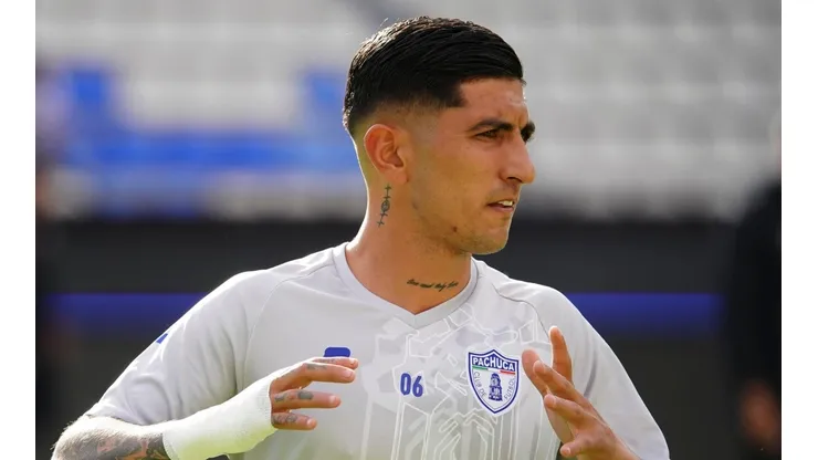 Pachuca, Hidalgo, 24 de julio de 2022. Víctor Guzmán, durante el partido de la jornada 4 del torneo Apertura 2022 de la Liga BBVA MX, entre los Tuzos del Pachuca y los Pumas de la UNAM, celebrado en el estadio Hidalgo. Foto: Imago7/ Rafael Vadillo