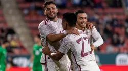 México goleó por 4-0 a Irak.