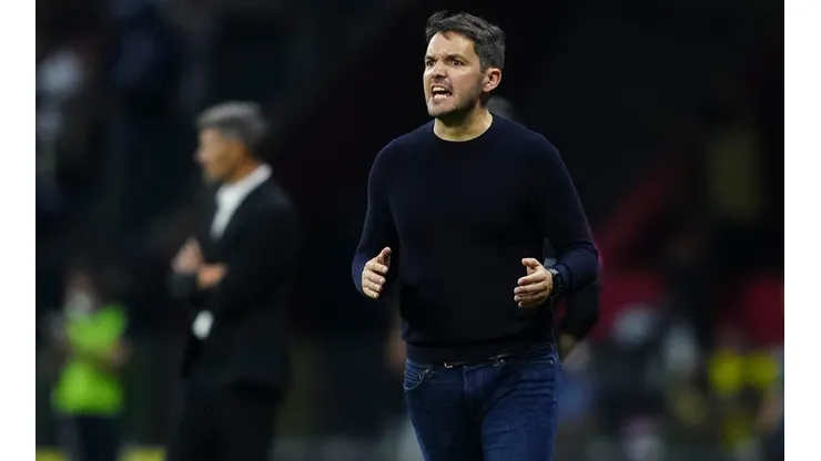 Larcamón tiene ofertas de la MLS.
