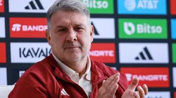 Tata Martino y una dura respuesta a Carlos Vela