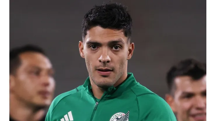 ¿Quién saldrá de la convocatoria si Raúl Jiménez va al Mundial?