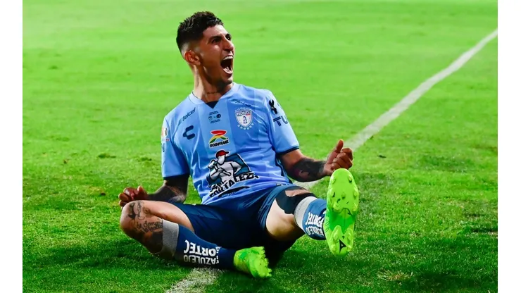 Guzmán inició la fiesta tuza en el Hidalgo.