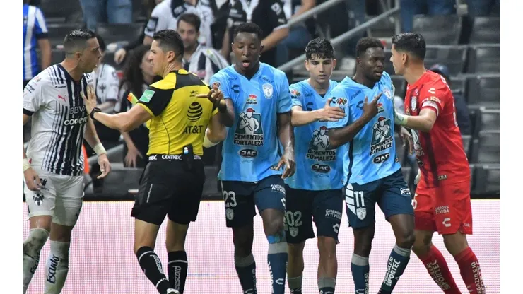 Rogelio Funes Mori Avilés Hurtado Rayados Pachuca Apertura 2022