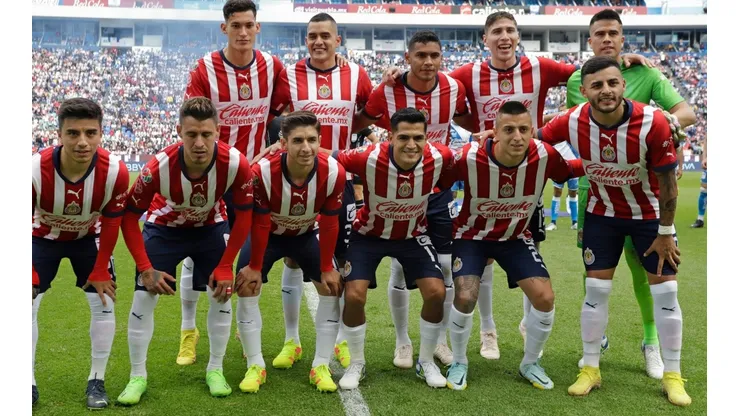 La última alineación de Chivas en el Apertura 2022.
