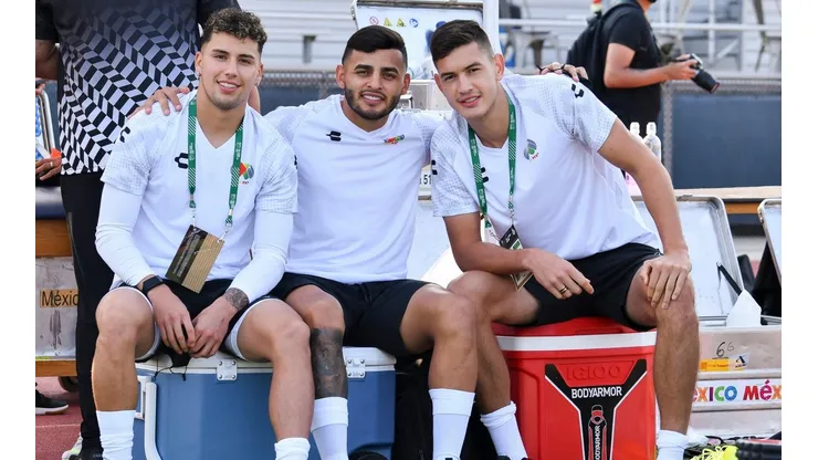 Jorge Sánchez, Alexis Vega y César Montes en un entrenamiento para Juego de Estrellas.