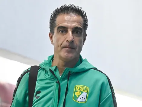 ¿Renato Paiva se va de León? La curiosa acción del DT