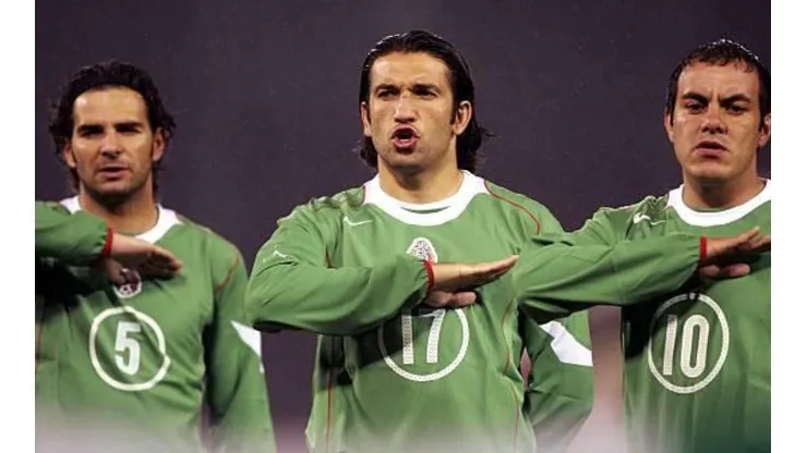 Cuauhtémoc Blanco, Francisco Fonseca y Duilio Davino en un amistoso con México en 2005.