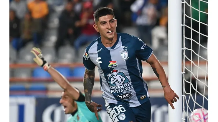 Pachuca Apertura 2022 Víctor Guzmán