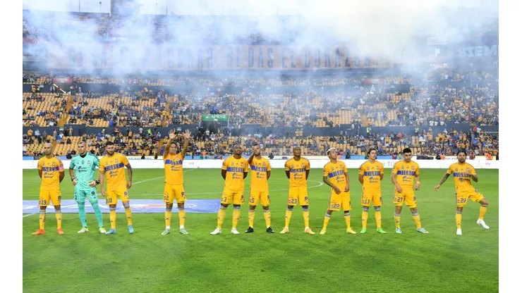 La afición de Tigres se expresó ante Necaxa.