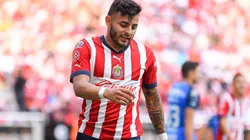 Zapopan, Jalisco, 23 de agosto de 2022. Alexis Vega, durante el partido de la jornada 16 del torneo Apertura 2022 de la Liga BBVA MX, entre las Chivas Rayadas del Guadalajara y los Rayados de Monterrey, celebrado en el estadio Akron. Foto: Imago7/ Lorena Barba