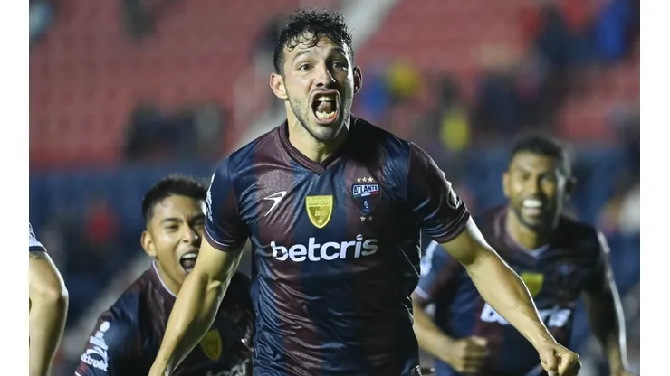 Ciudad de Mexico, 11 de agosto de 2022. Juan Portales en festejo de gol durante el partido de la jornada 7 del torneo Apertura 2022 de la Liga BBVA Expansión MX, entre los Potros de Hierro del Atlante FC y el Atletico Morelia, celebrado en el estadio Ciudad de los Deportes. Foto: Imago7/ Etzel Espinosa