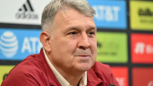 Martino no descarta a Tecatito Corona para Qatar.