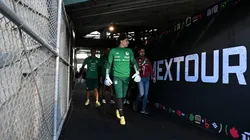 Guillermo Ochoa previo al entrenamiento de la selección mexicana en el Rose Bowl.