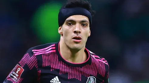 Raúl Jiménez aún no está apto físicamente.