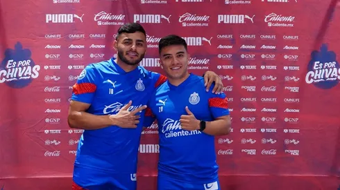 Alexis Vega y Fernando Beltrán en la conferencia previa al clásico
