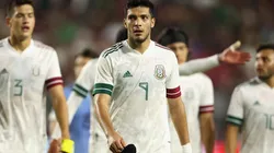 Raúl Jiménez se para en la primera línea de defensa al Tata Martino