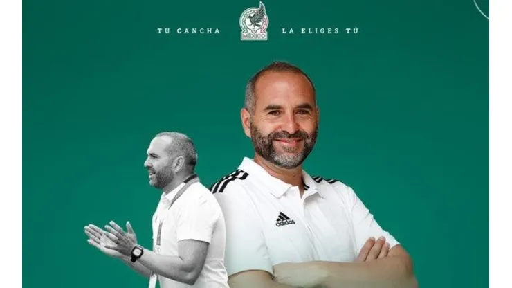 Pedro López presentado por la selección femenil.
