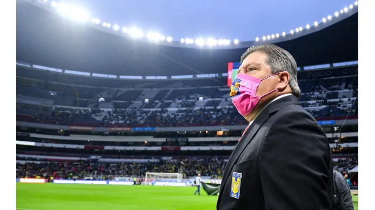 Herrera volverá al Estadio Azteca, esta vez como entrenador de Tigres.