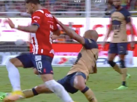 VIDEO | ¡Lo perdonaron! Dani Alves había sido expulsado por barrer a Vega