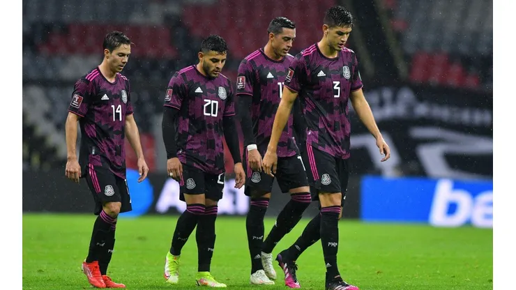 Sebastián Córdova pierde terreno para estar en Qatar 2022.