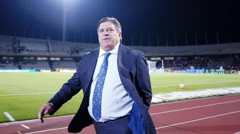 El Piojo Herrera se mostró molesto por las decisiones arbitrales.