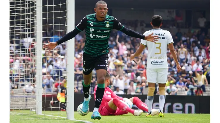 Santos viene de golear a Pumas en el Olímpico Universitario