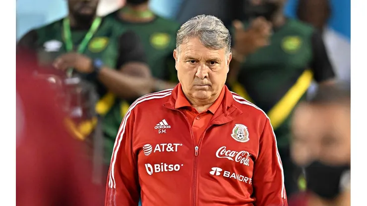 Papá de Chicharito lo quiere ver de nuevo en la Selección Mexicana