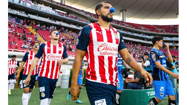 Chivas quiere bajar del liderazgo a Monterrey