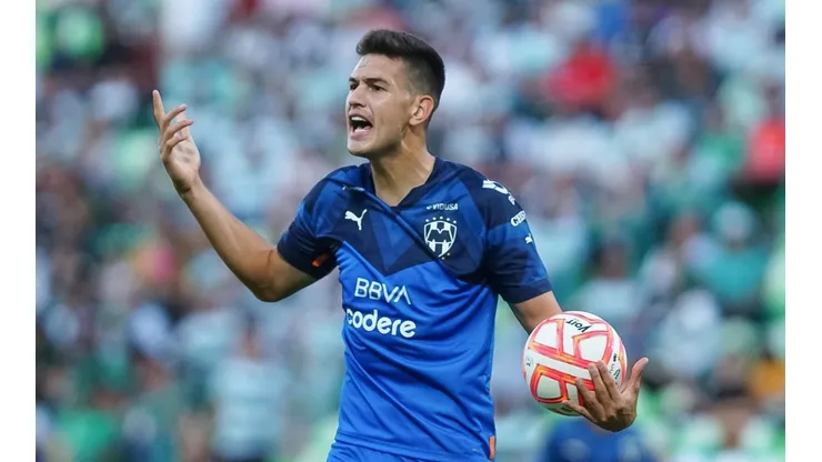 Rayados podría recibir 8 millones de dólares por el defensa mexicano